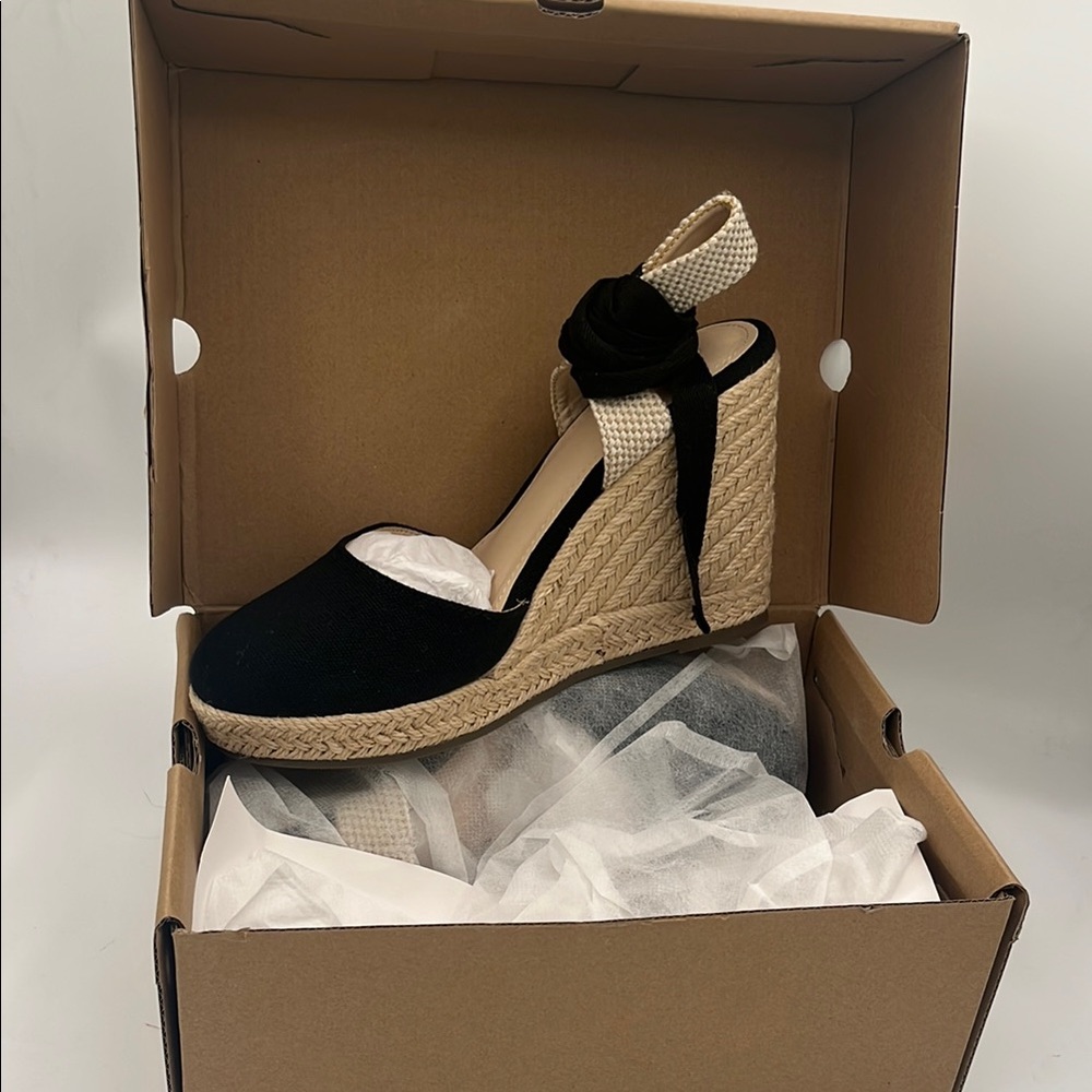 Chic Black and Cream Espadrilles